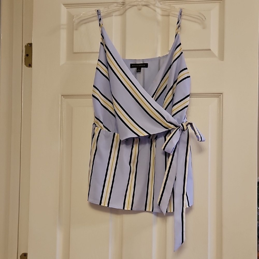 🌟Banana Republic Blue and Yellow Striped Camisole🌟